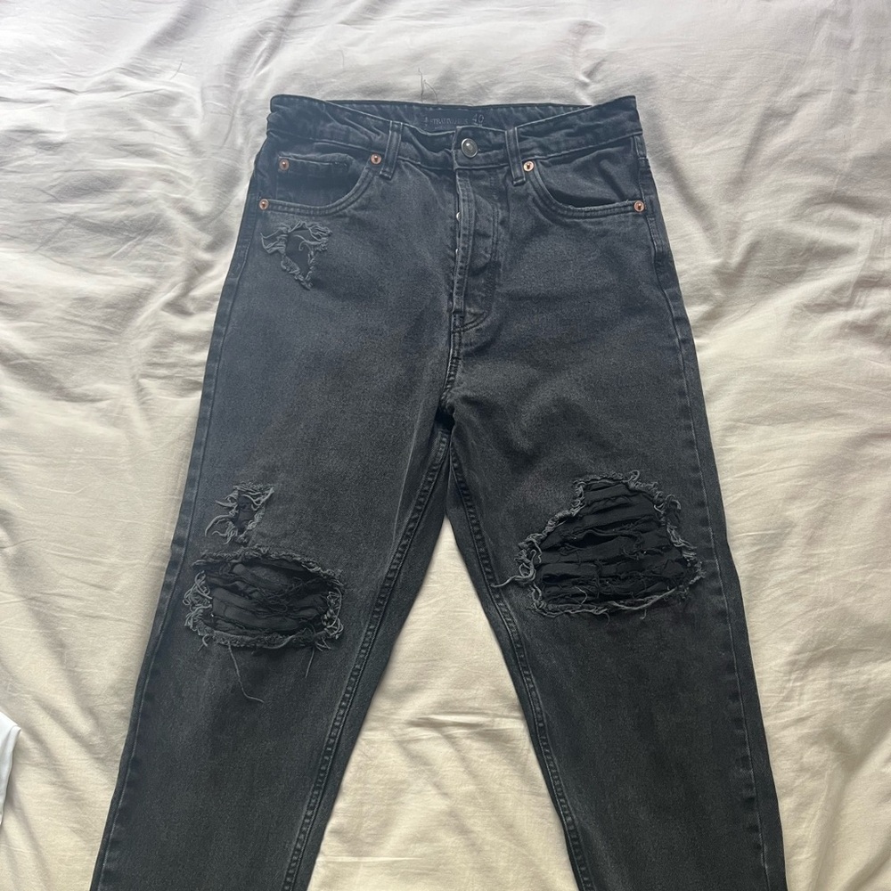 Ripped Mom Jeans